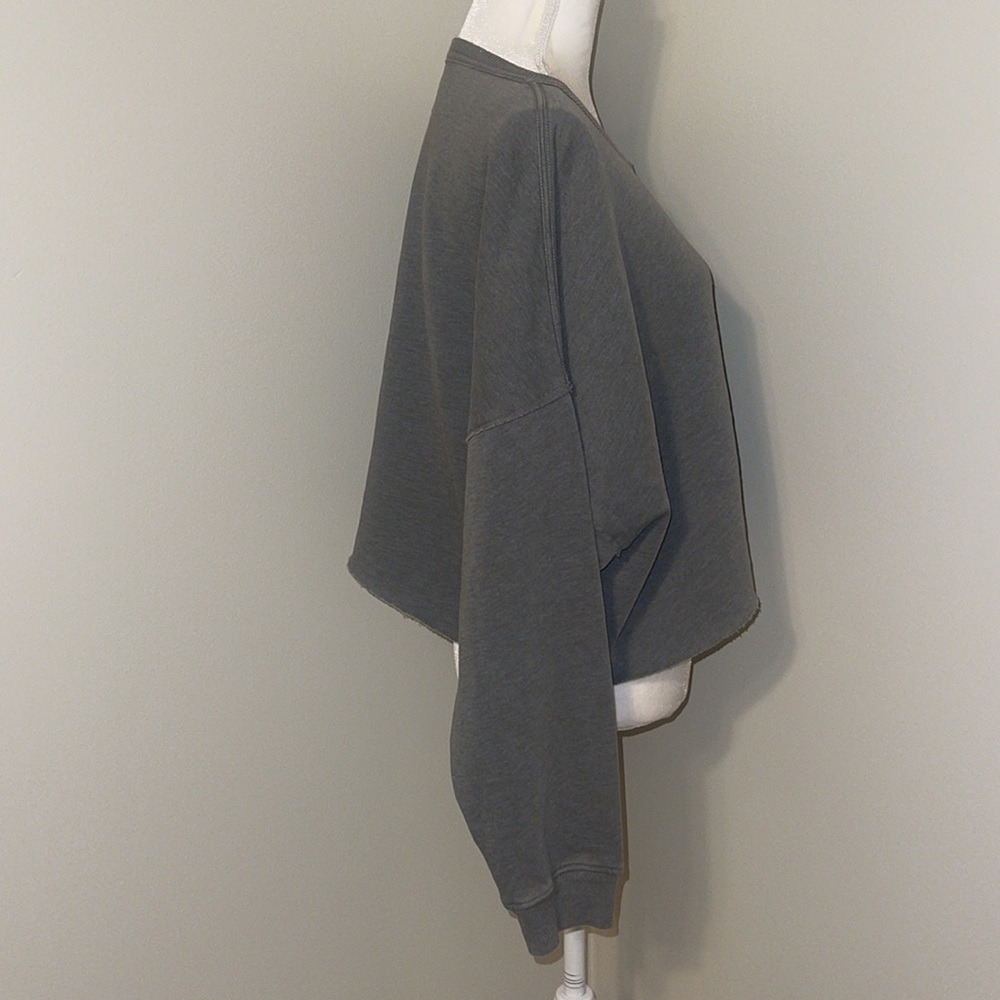 Cropped Pullover - image 3